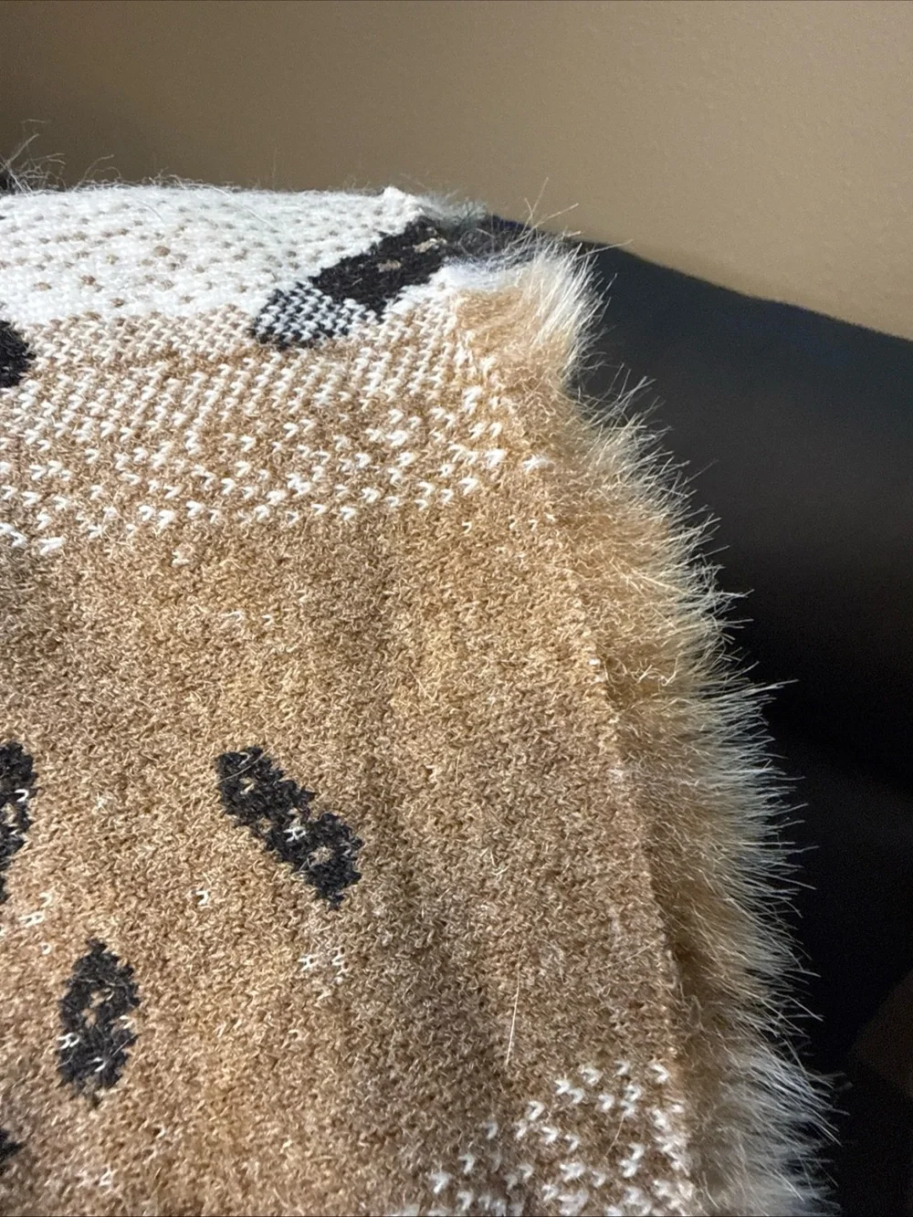 Pluto’Snow Lynx Fur Luxury Throw Animal Print Des